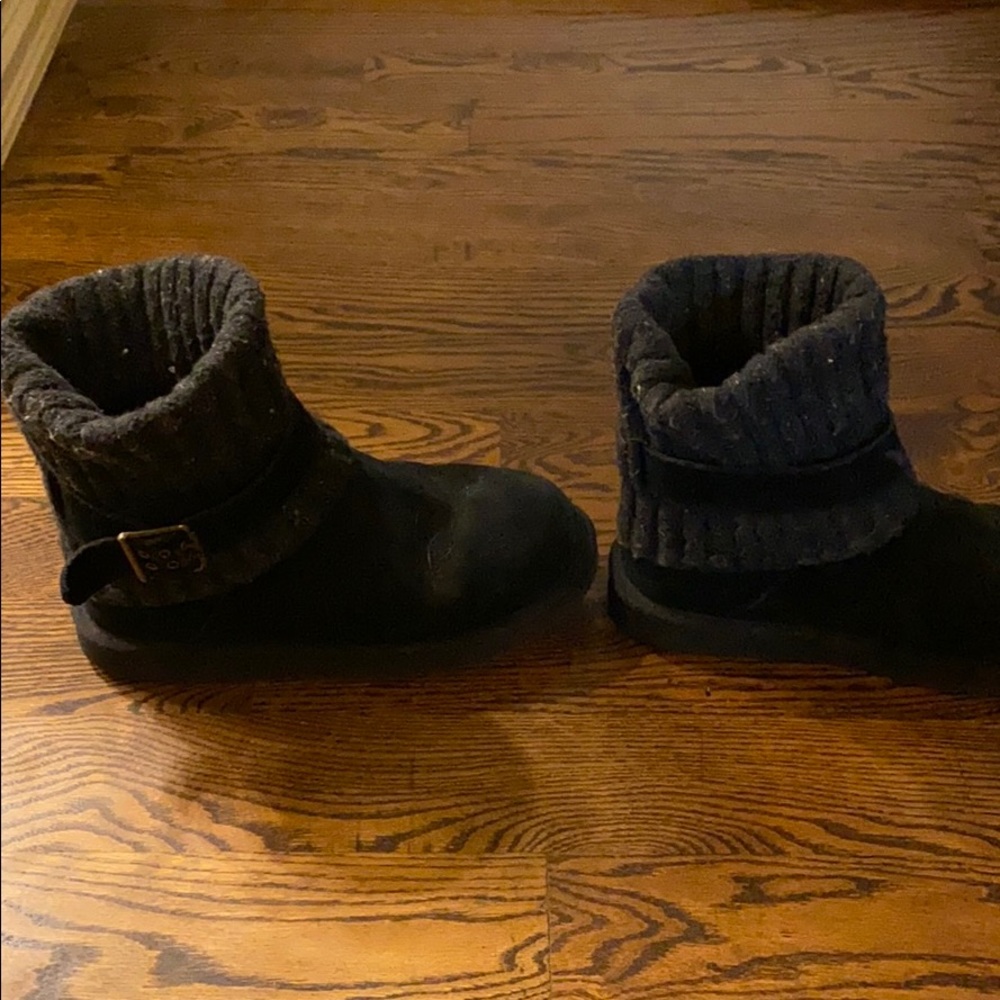 UGG boots - Picture 3 of 4